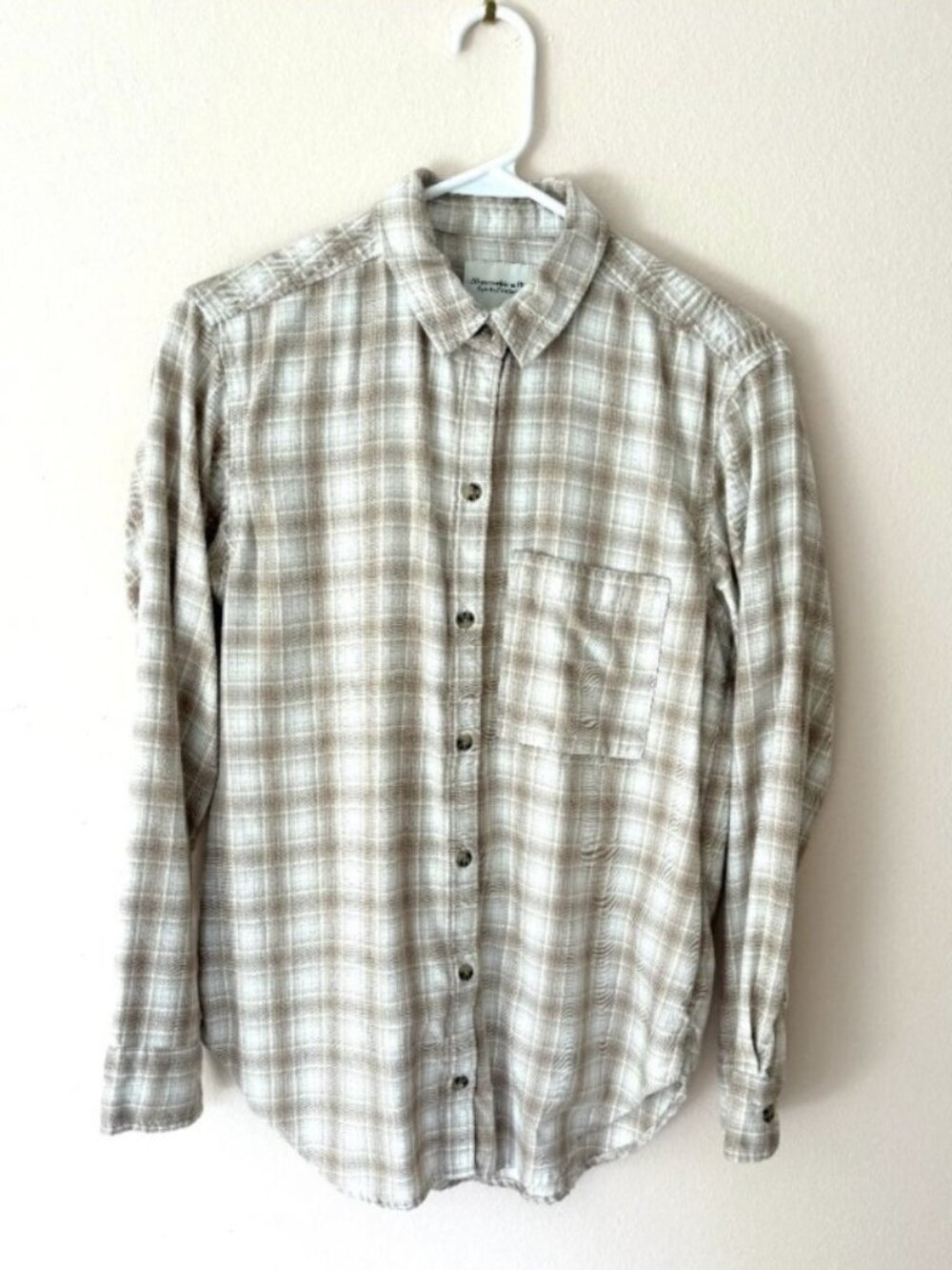 Abercrombie & Fitch cream and beige flannel shirt, size S